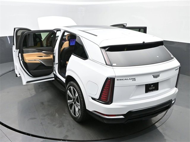 New 2025 Cadillac Escalade IQ Luxury 2 image 66