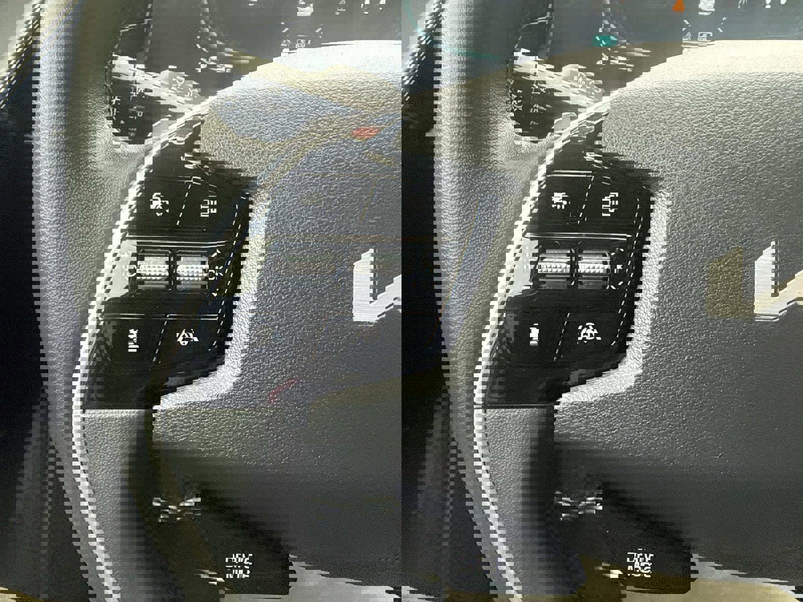 Used 2023 Kia Niro EX image 30