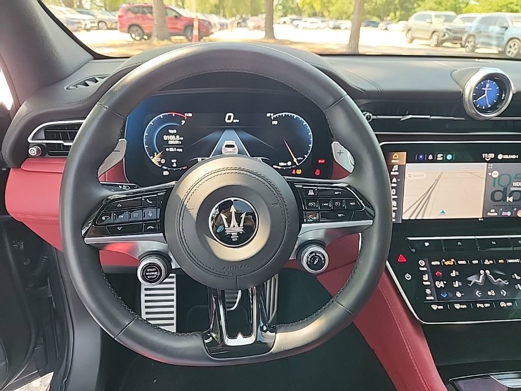 Used 2023 Maserati Grecale Modena image 4