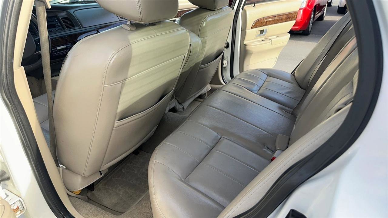 Used 2011 Mercury Grand Marquis LS image 26