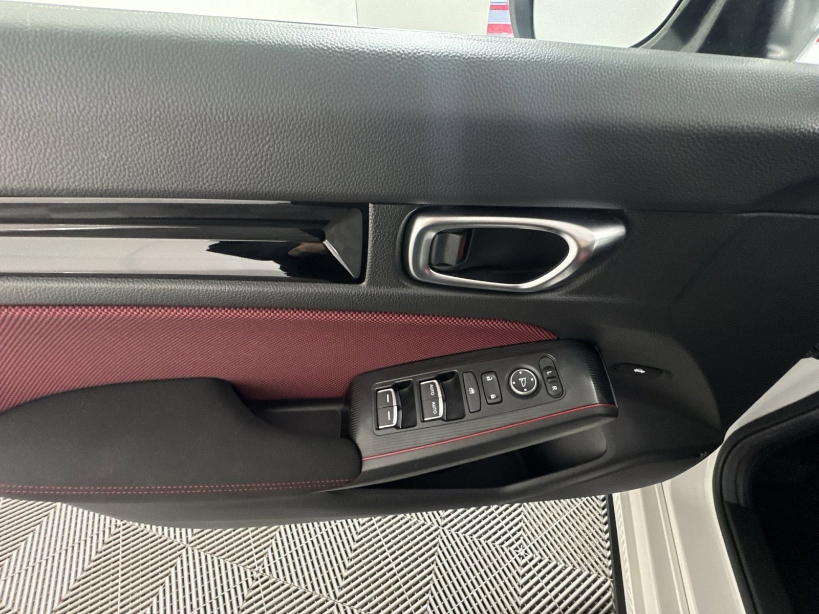 Used 2025 Honda Civic Si image 13