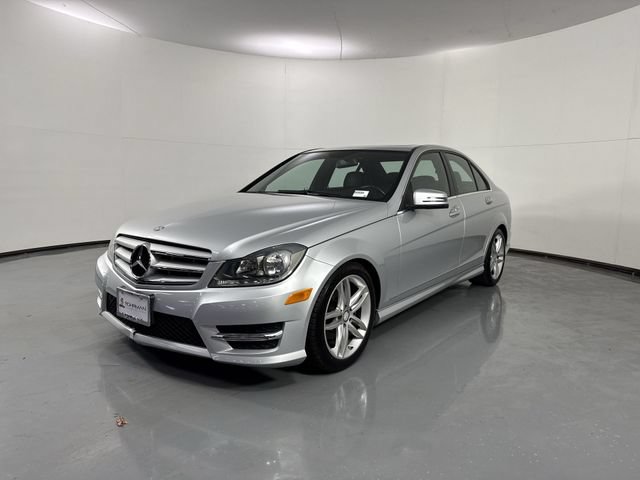 Used 2012 Mercedes-Benz C 300 4MATIC Sedan image 2