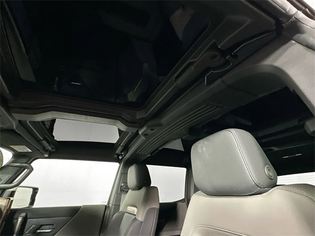 Used 2024 GMC Hummer EV 2X w/ Extreme Off-Road Package image 20