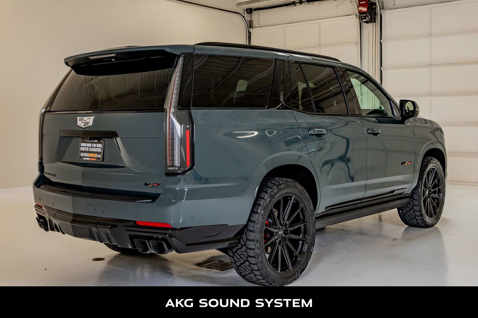 Used 2026 Cadillac Escalade V AWD/4WD image 10