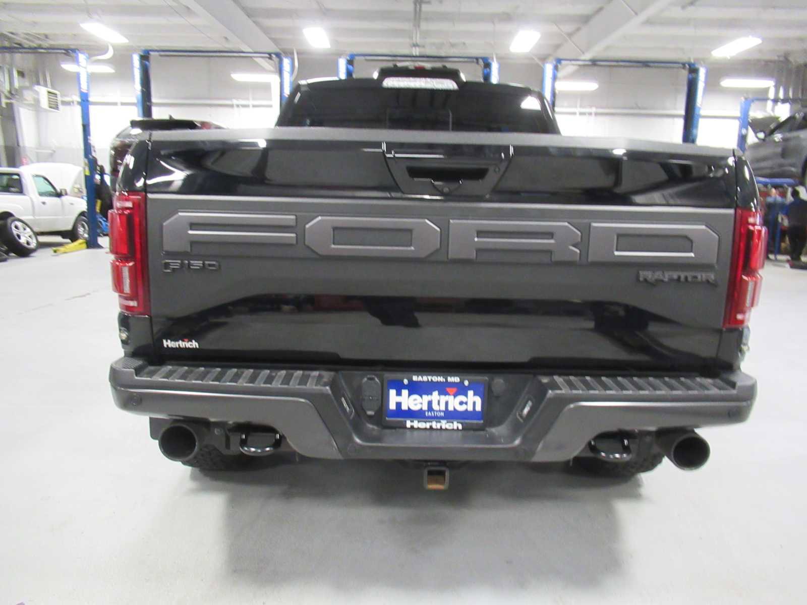 Used 2019 Ford F150 Raptor w/ Equipment Group 802A Luxury image 6