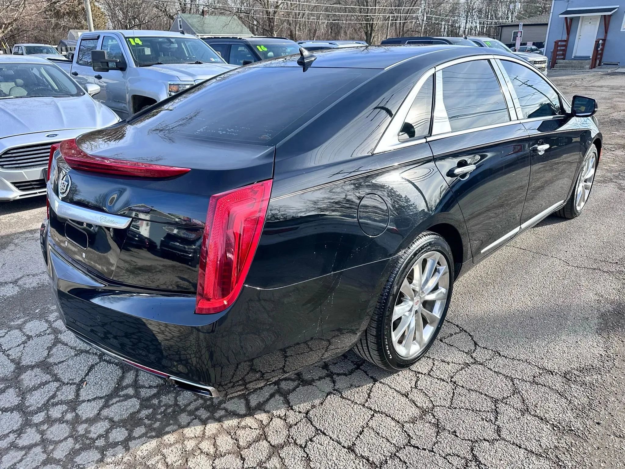 Used 2013 Cadillac XTS Premium image 5