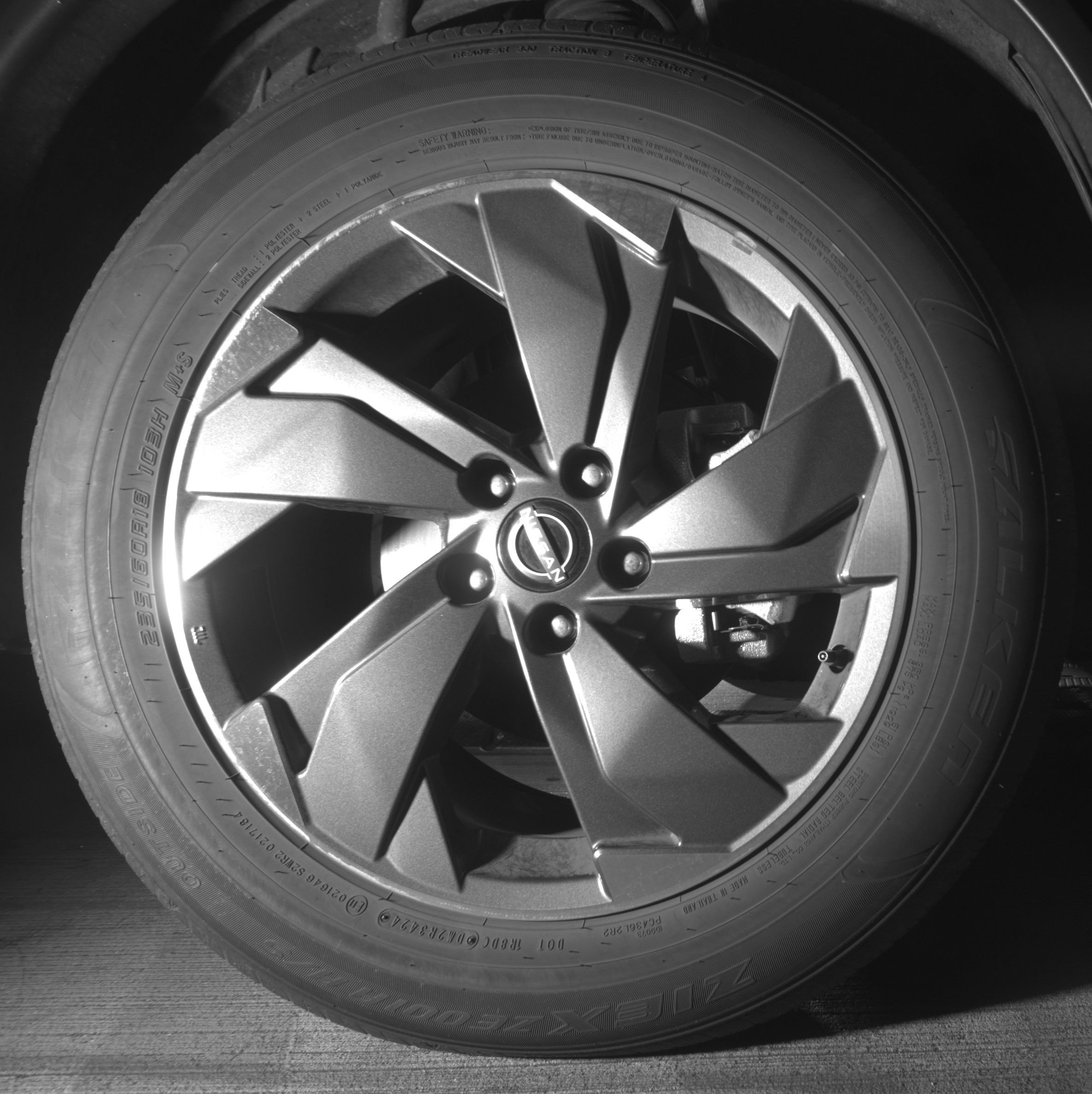 Used 2025 Nissan Rogue SV FWD image 13