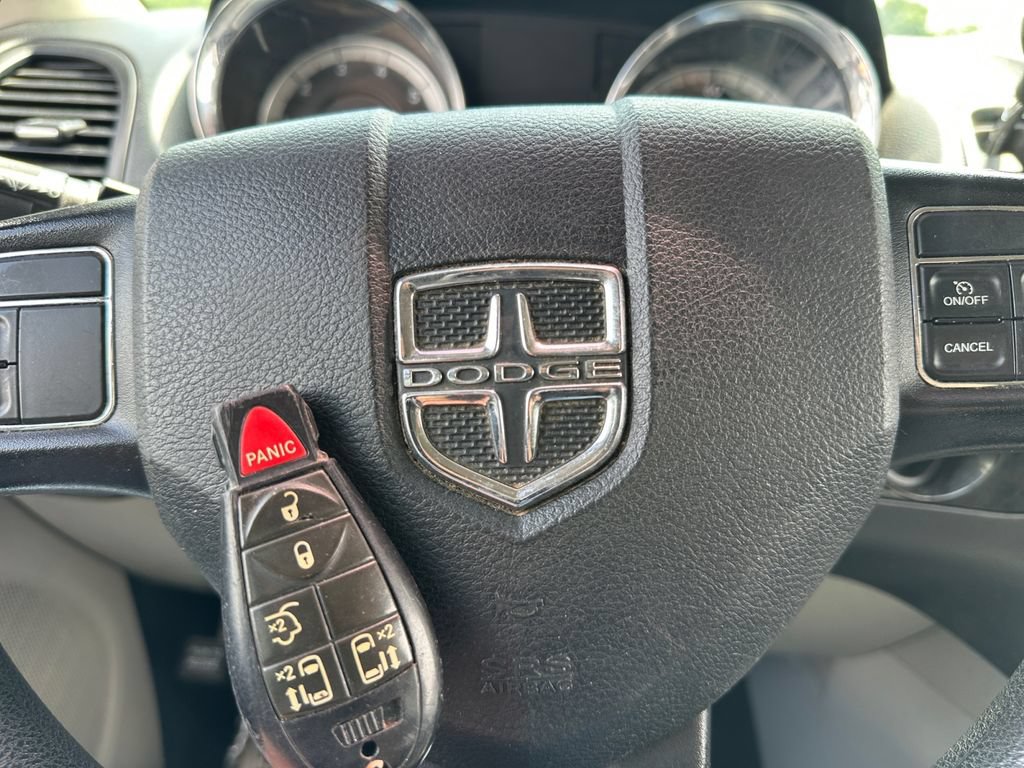 Used 2016 Dodge Grand Caravan SXT FWD image 40