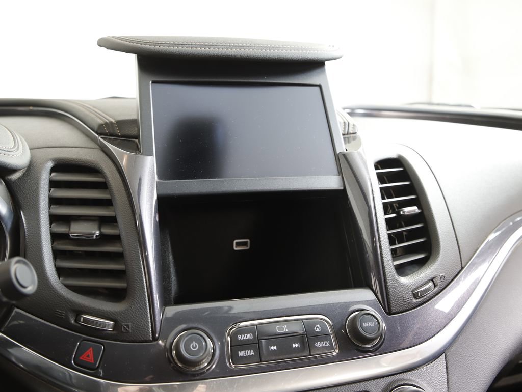 Used 2016 Chevrolet Impala LT w/ Convenience Package FWD image 15