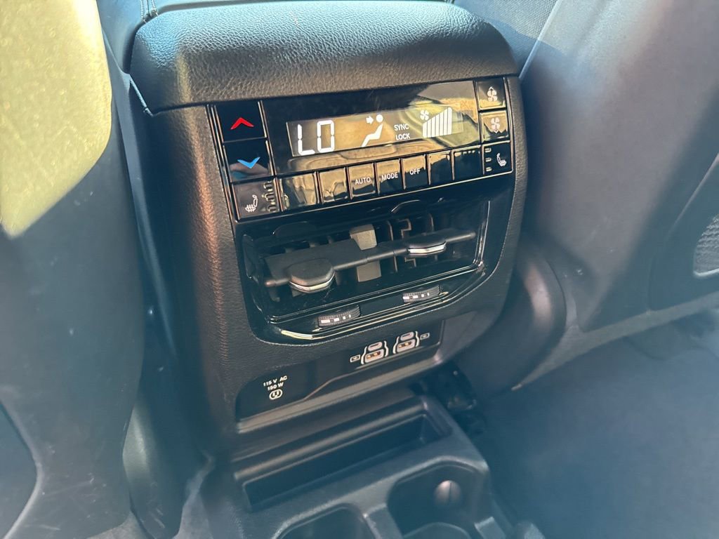 Used 2022 Jeep Grand Cherokee L Overland image 37
