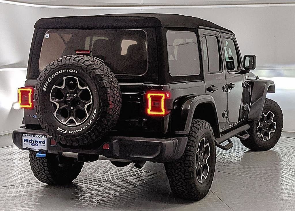 Used 2023 Jeep Wrangler Unlimited Rubicon 4xe AWD/4WD image 3