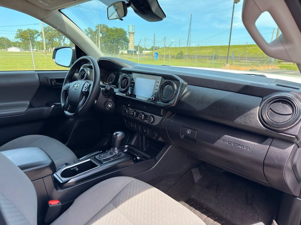 Used 2022 Toyota Tacoma SR AWD/4WD image 24