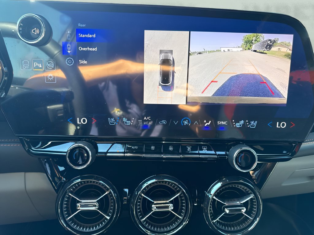 Used 2025 Chevrolet Blazer EV SS AWD/4WD image 21
