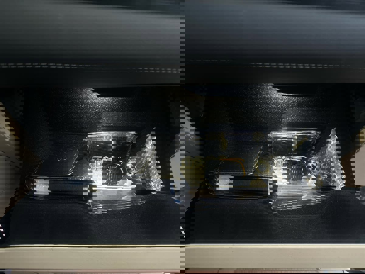 Used 2021 Cadillac Escalade Premium Luxury w/ Performance Package image 43