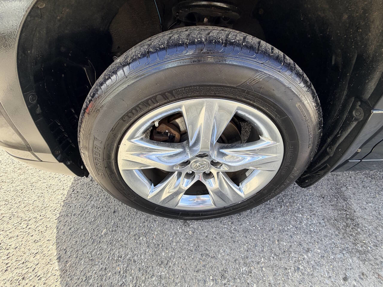 Used 2014 Toyota Highlander Limited image 41