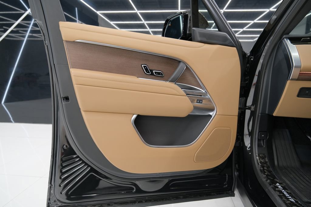 Used 2026 Land Rover Range Rover Long Wheelbase SE image 60