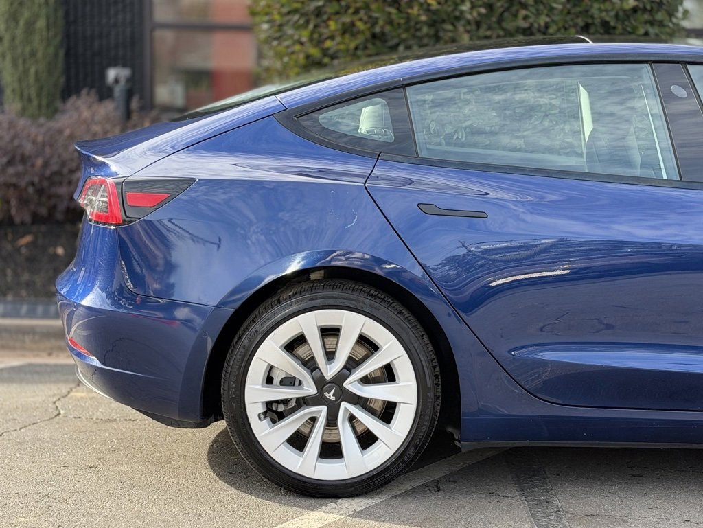 Used 2022 Tesla Model 3 Standard Range image 22