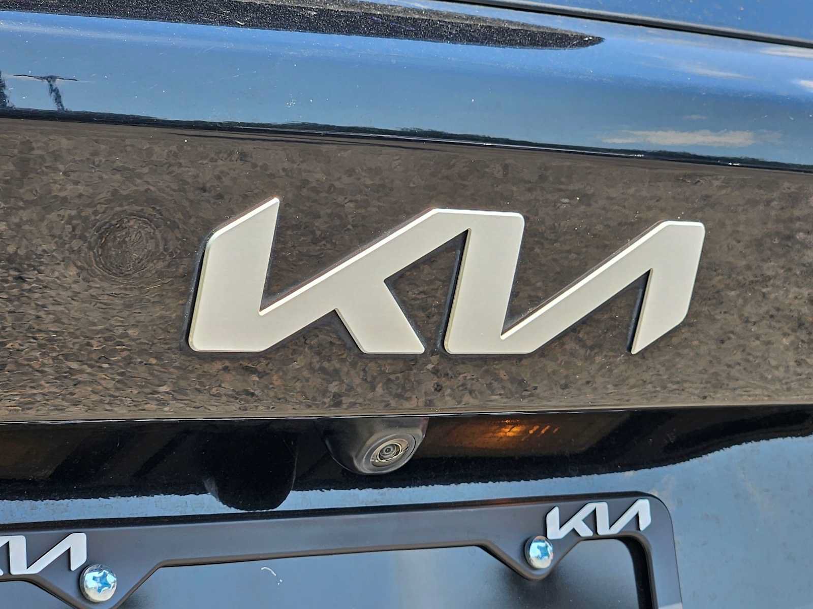 Used 2022 Kia Sorento LX FWD image 12