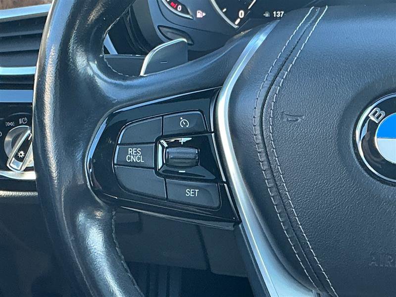 Used 2017 BMW 540i xDrive image 35