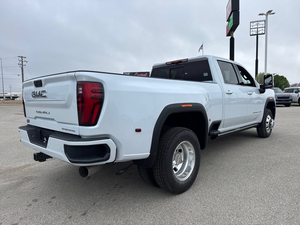 New 2026 GMC Sierra 3500 Denali Ultimate AWD/4WD image 7