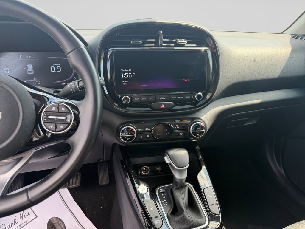 Used 2023 Kia Soul EX FWD image 12