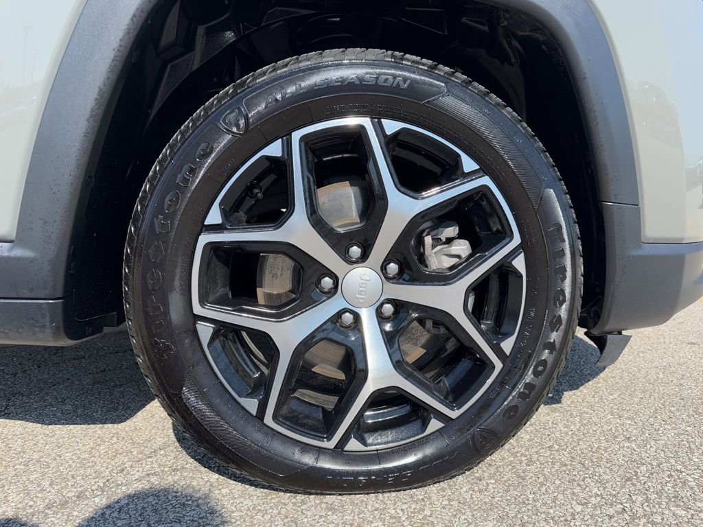 Used 2024 Jeep Compass Limited AWD/4WD image 43