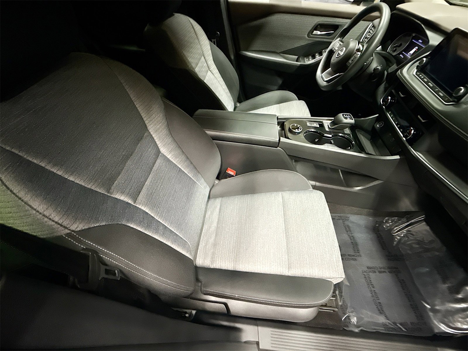 Used 2023 Nissan Rogue SV image 27