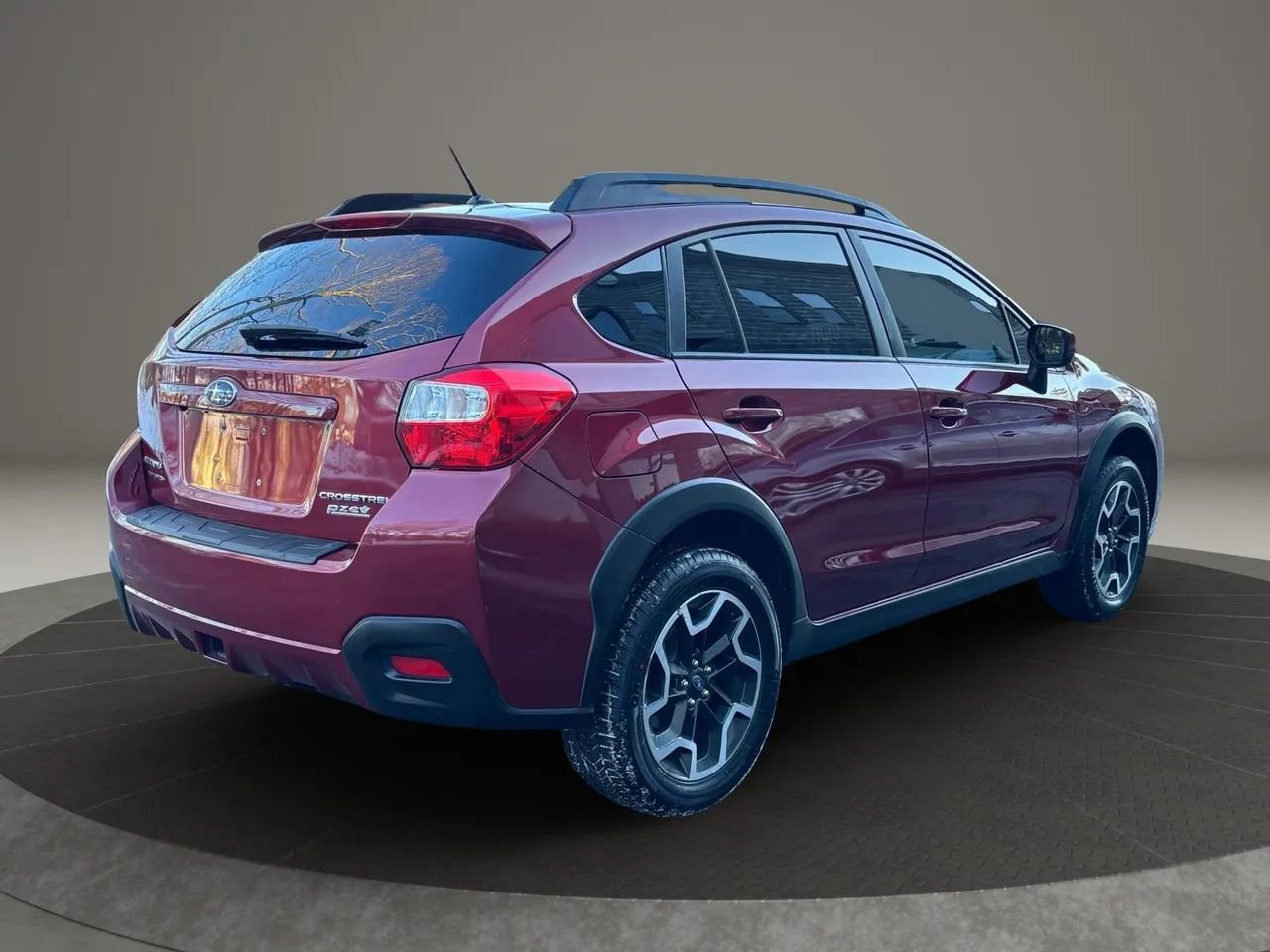 Used 2016 Subaru Crosstrek 2.0i Premium image 4