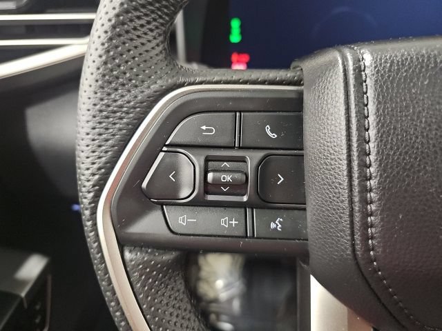 Used 2026 Toyota Tundra Limited AWD/4WD image 18