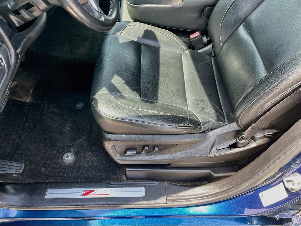 Used 2018 Chevrolet Silverado 1500 LT w/ All Star Edition AWD/4WD image 18