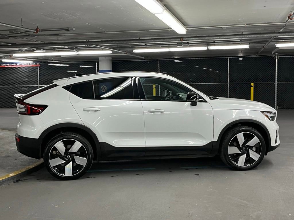 Used 2023 Volvo C40 P8 Recharge Ultimate w/ Protection Package Premier AWD/4WD image 36