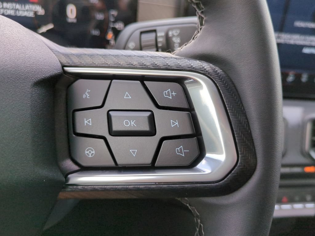 Used 2025 Ford Mustang Coupe RWD image 28