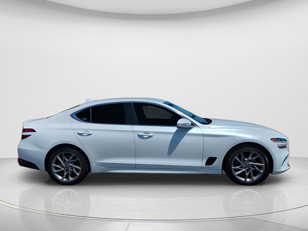 Used 2022 Genesis G70 2.0T RWD image 4