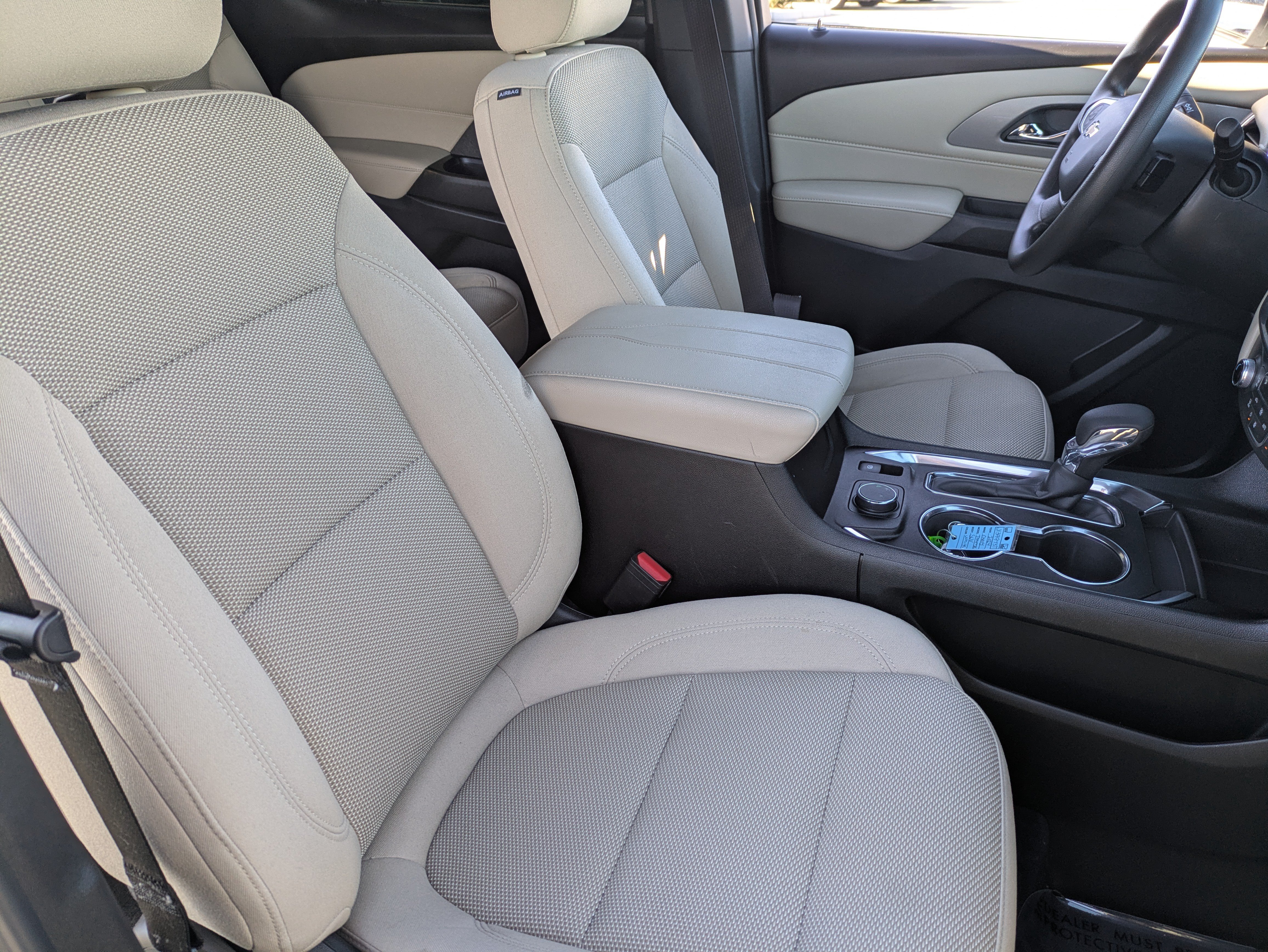 Used 2024 Chevrolet Traverse LS FWD image 11