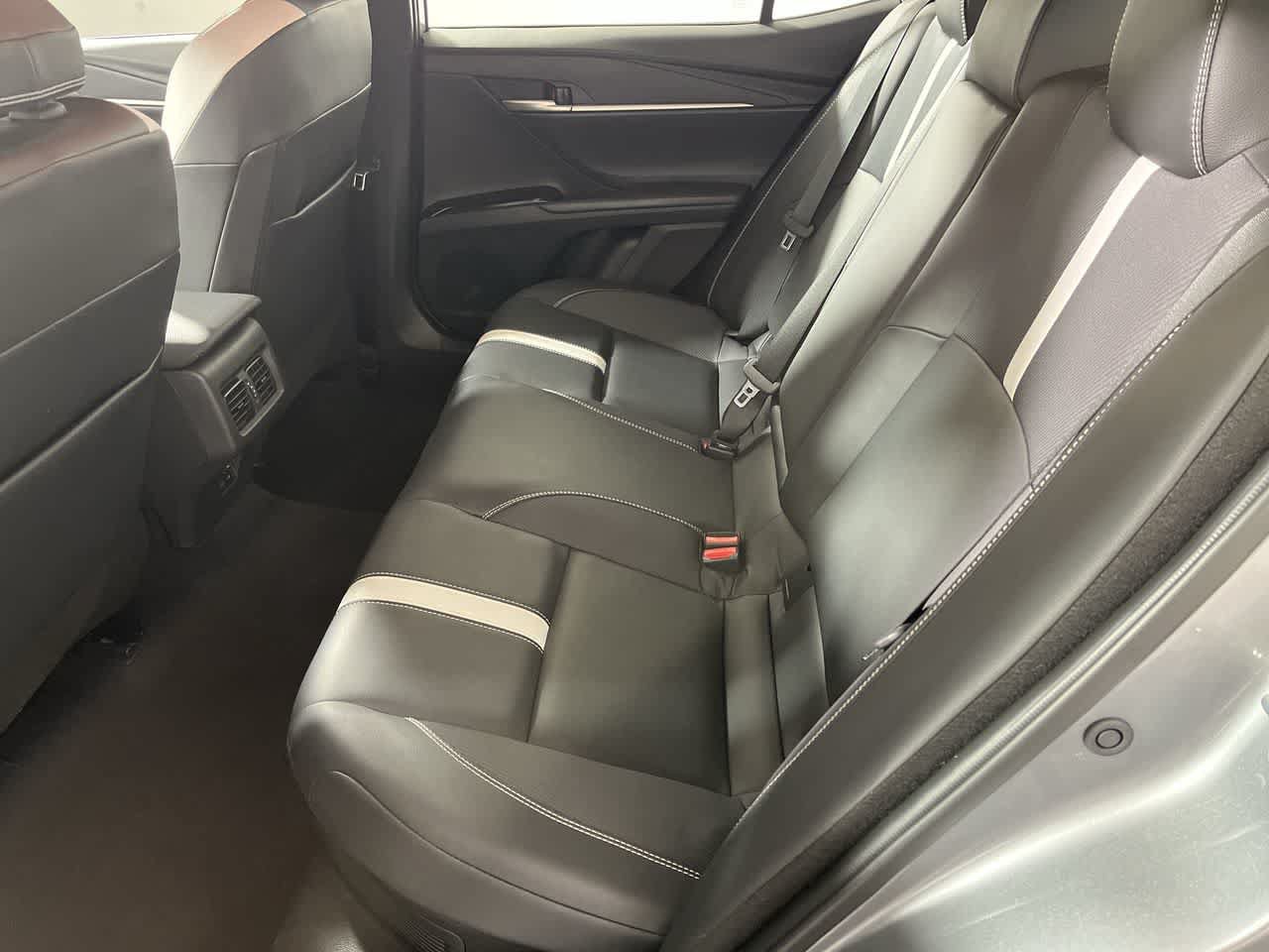 Used 2025 Toyota Camry SE FWD image 26
