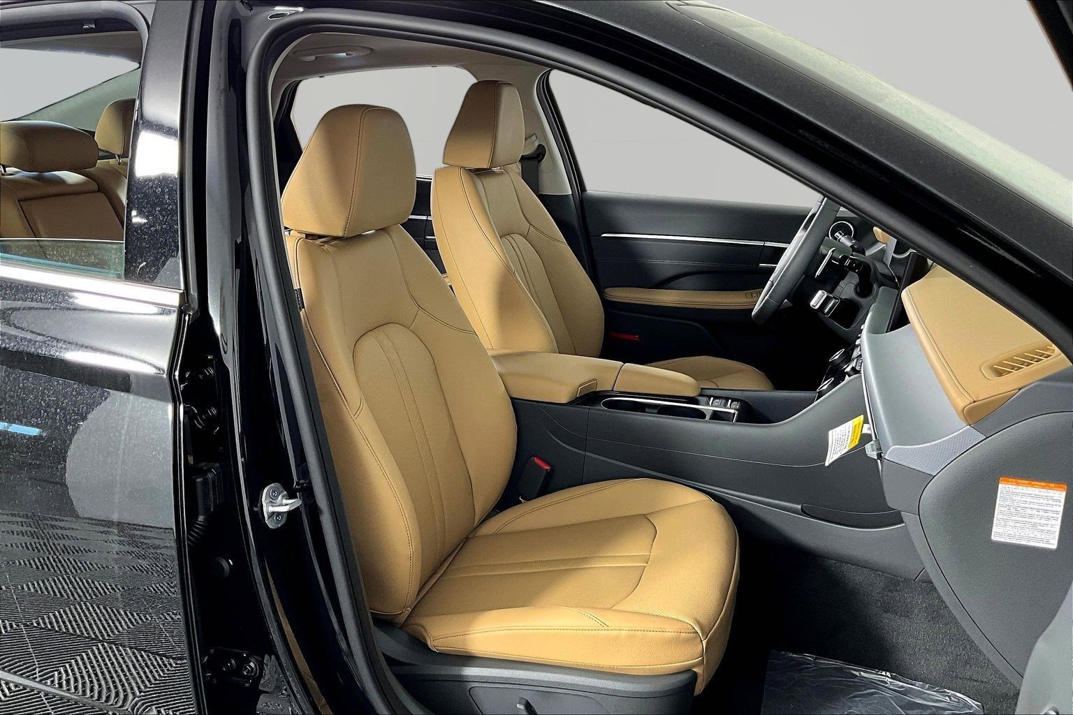 New 2026 Hyundai Sonata Limited FWD image 19