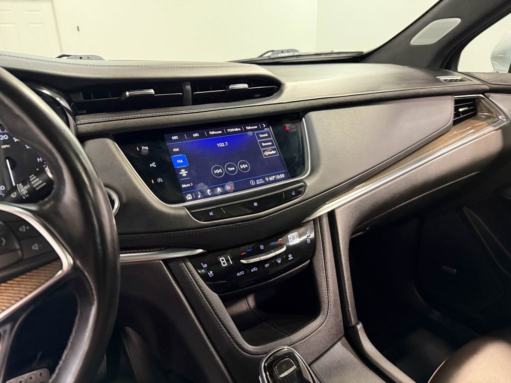 Used 2020 Cadillac XT5 Premium Luxury image 78