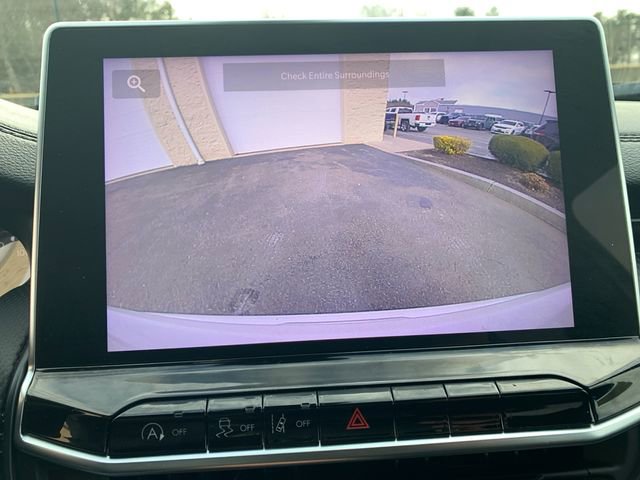 Used 2023 Jeep Compass Altitude image 33