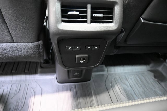 Used 2024 GMC Terrain Denali w/ Denali Premium Package image 26