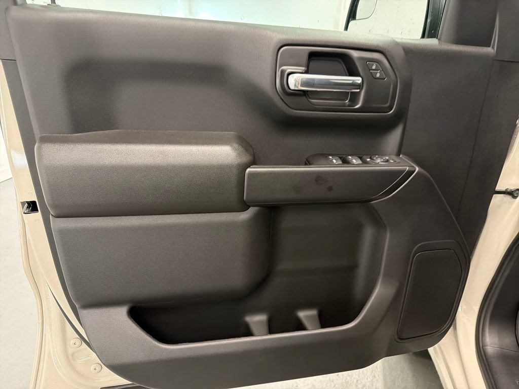 New 2026 GMC Sierra 1500 Pro w/ Graphite Edition AWD/4WD image 11
