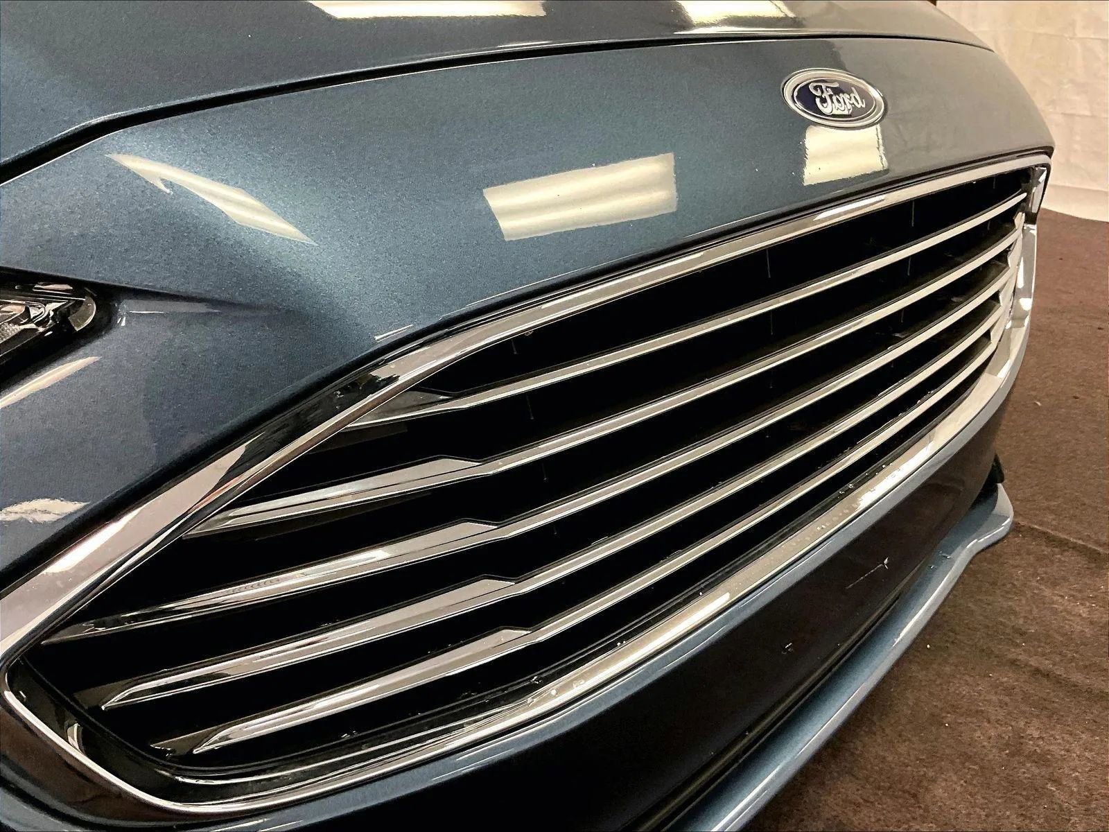 Used 2019 Ford Fusion SE image 30