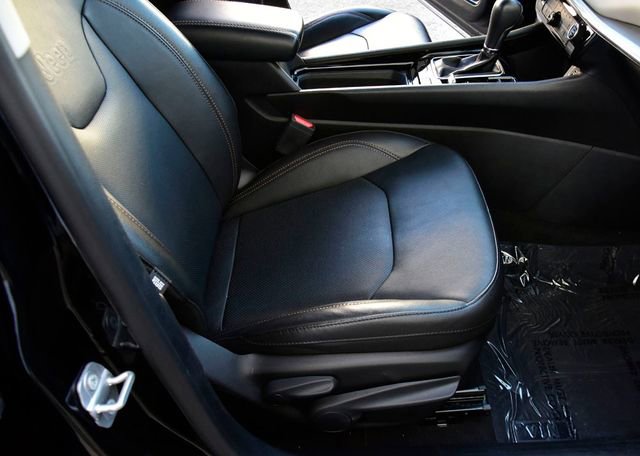 Used 2022 Jeep Compass Limited image 12