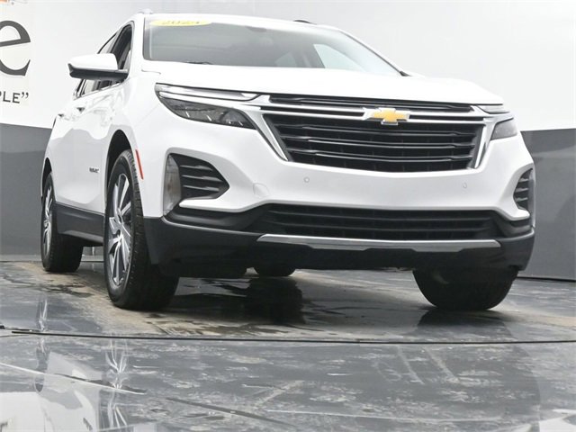 Used 2024 Chevrolet Equinox LT w/ LPO, Floor Liner Package image 3