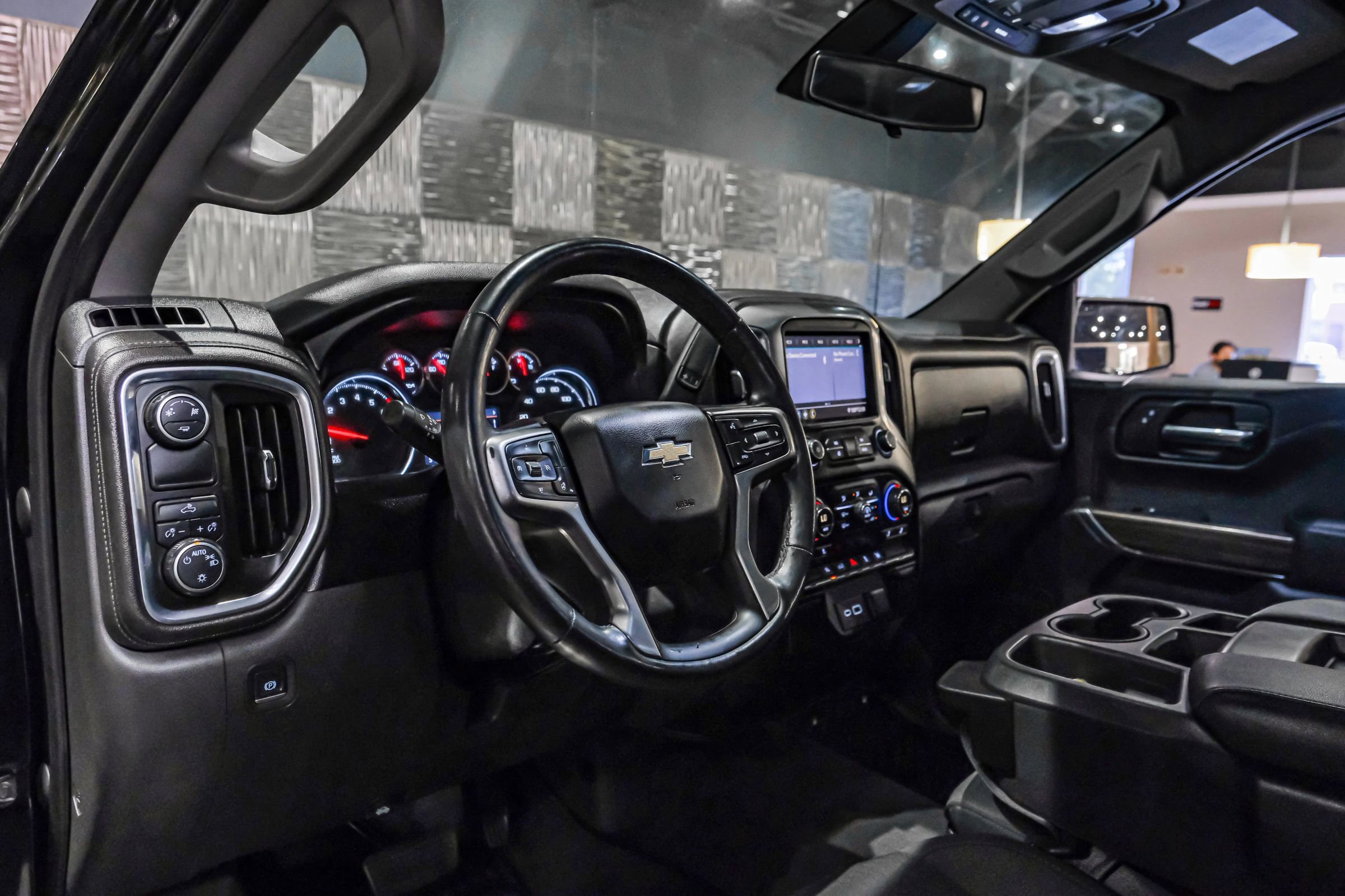 Used 2019 Chevrolet Silverado 1500 LT w/ All-Star Edition image 3