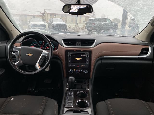 Used 2017 Chevrolet Traverse LT image 5