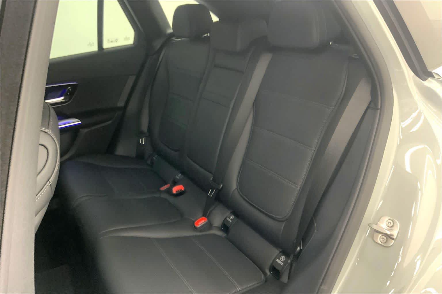 New 2026 Mercedes-Benz GLC 300 image 7