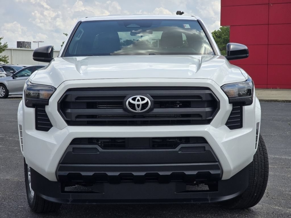 Certified 2024 Toyota Tacoma SR AWD/4WD image 10