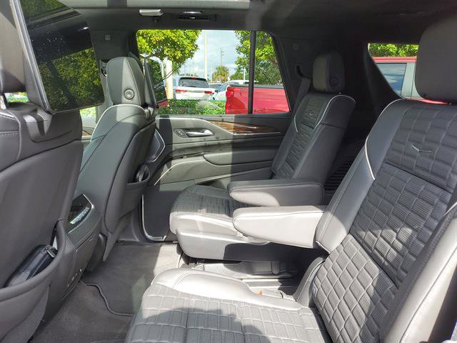 Certified 2024 Cadillac Escalade Premium Luxury Platinum image 16