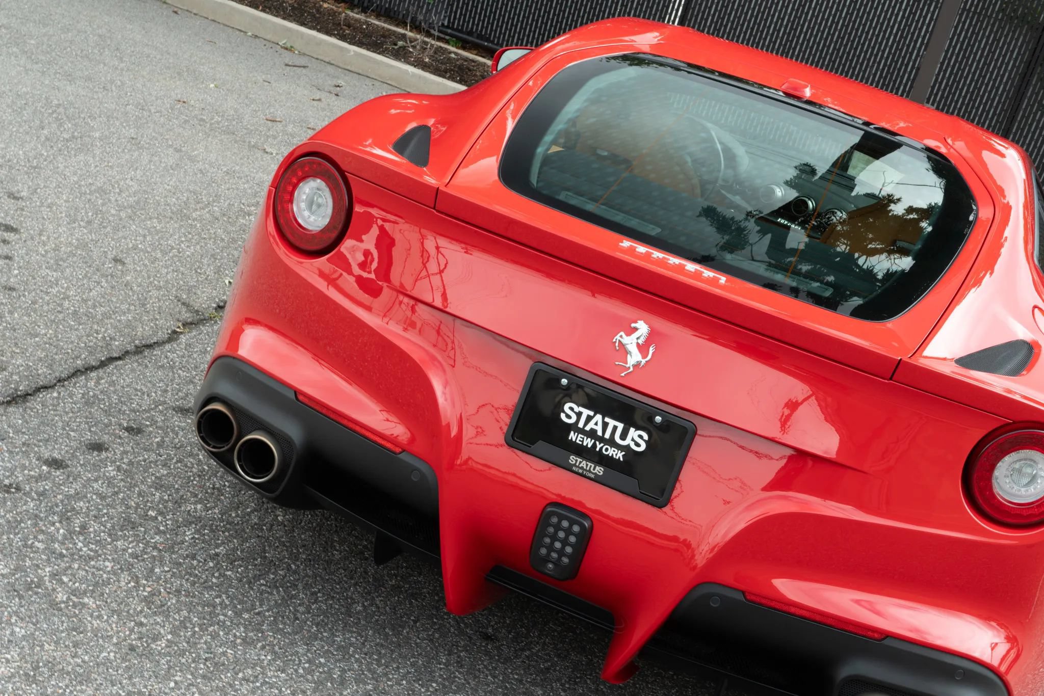 Used 2017 Ferrari F12 Berlinetta RWD image 12