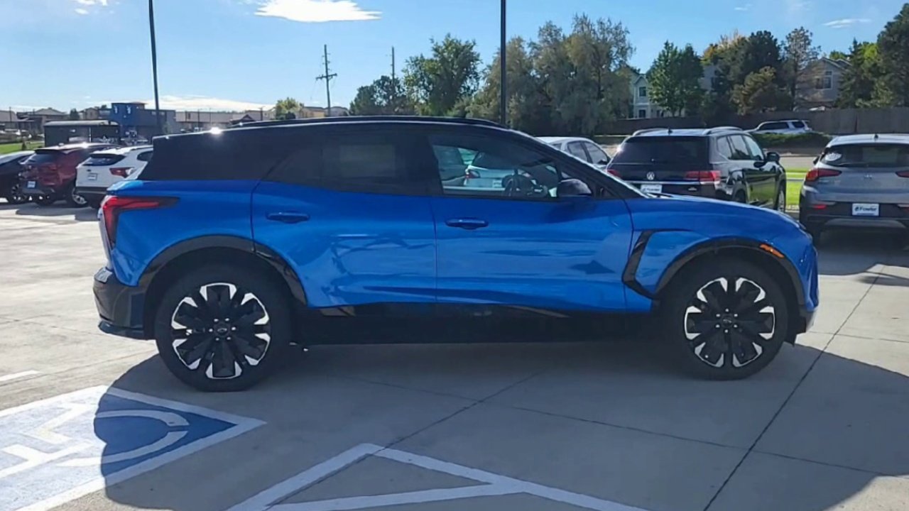 New 2026 Chevrolet Blazer EV RS AWD/4WD image 41